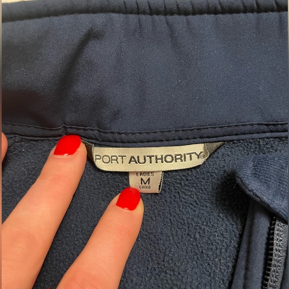 Seattle Kraken Women's Softshell Jacket in Excellent Condition, size M - Picture 3 of 5